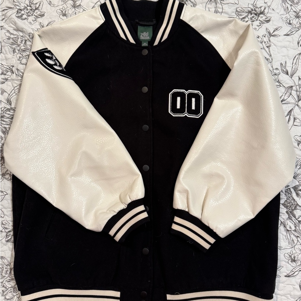 Wild Fable Black and Cream Varsity Jacket. - Picture 2 of 3